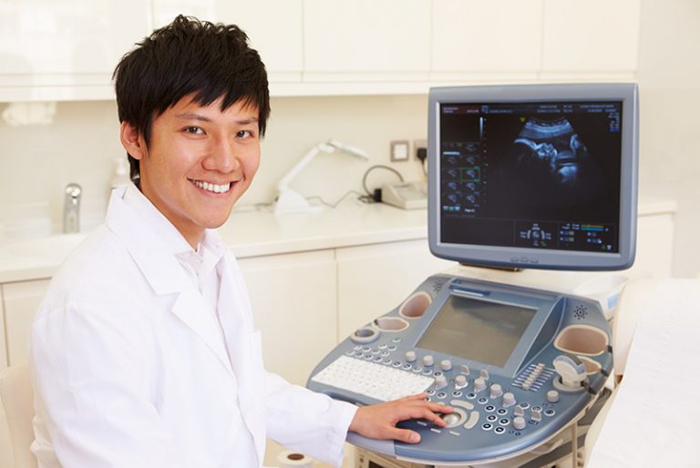 difference-between-an-ultrasound-technician-and-a-radiologist